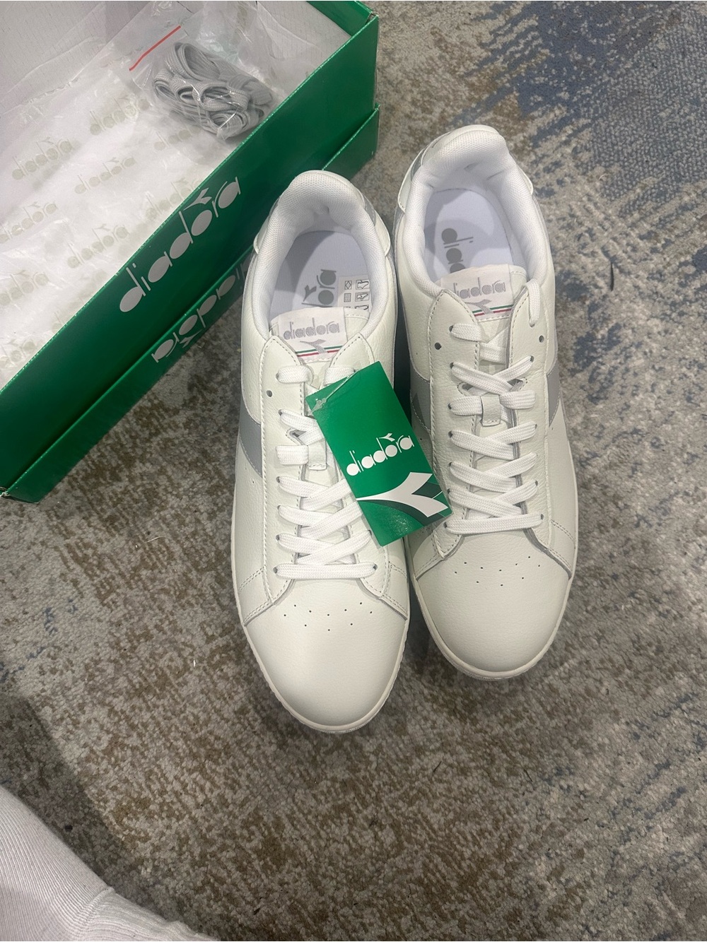 Diadora White Sneakers with Gray Side Stripe